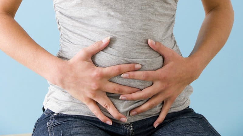 Một trong những dấu hiệu bất thường đó là đau bụng dữ dội