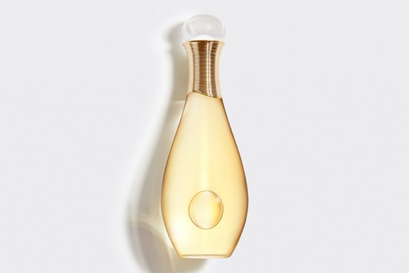 Dior J’adore Shower Oil được chiết xuất từ những thành phần lành tính
