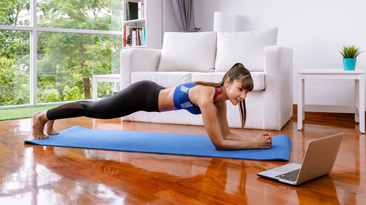 Plank giúp giảm mỡ bụng nhanh chóng