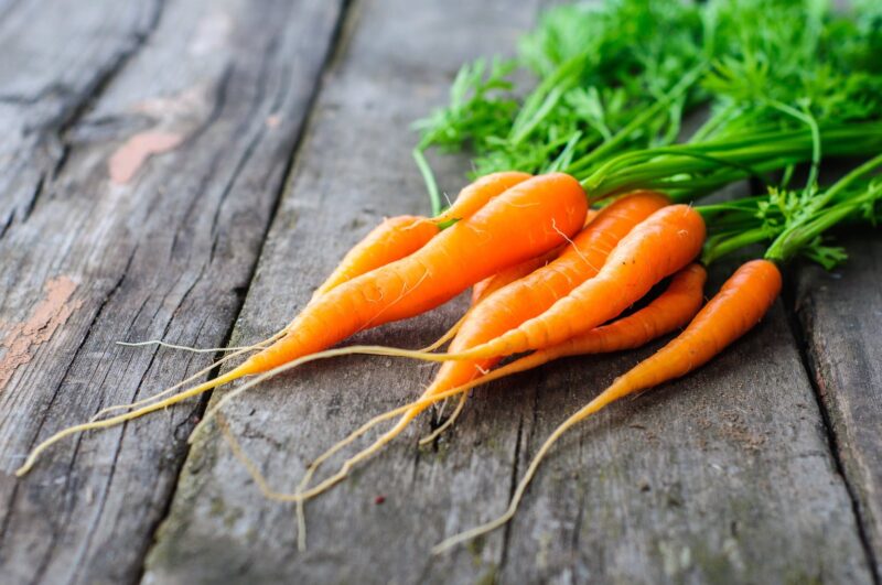 Beta carotene tìm thấy nhiều hơn trong cà rốt màu cam