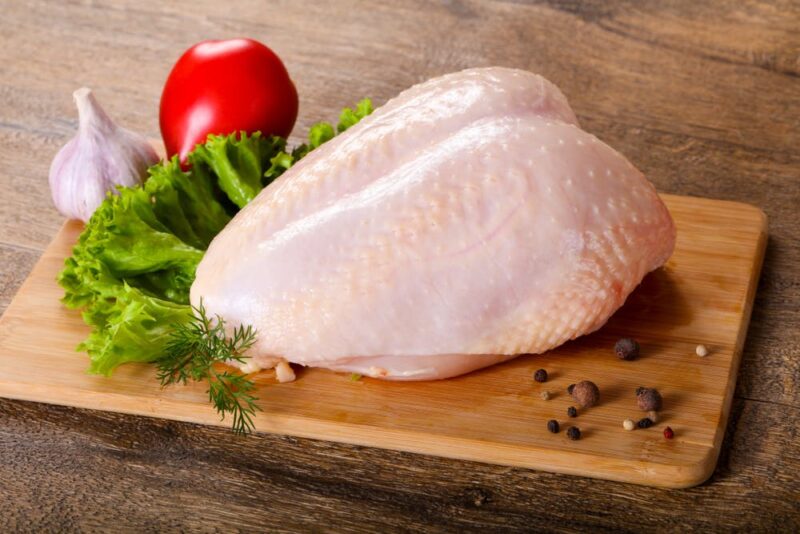 Giá trị dinh dưỡng của các phần thịt trắng trên gà là như nhau